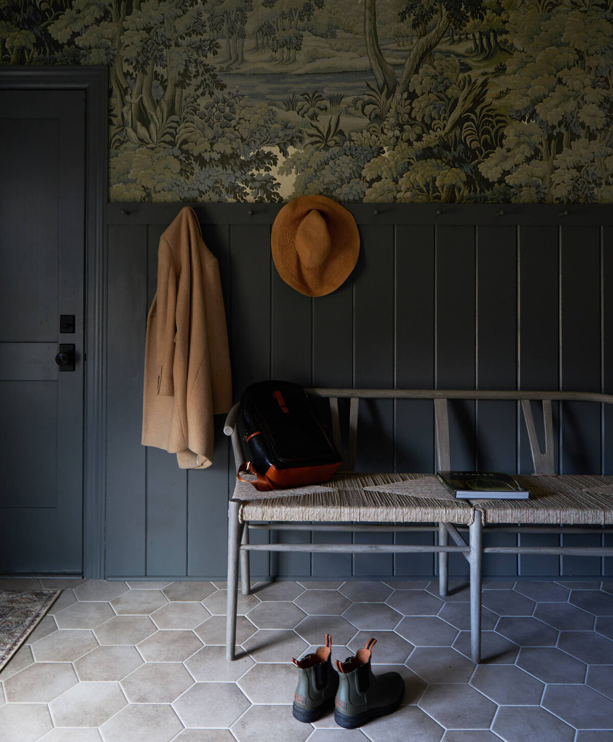 5 Utility-Interiors-St. Charles-Illinois-Redcliffe House Mudroom 2
