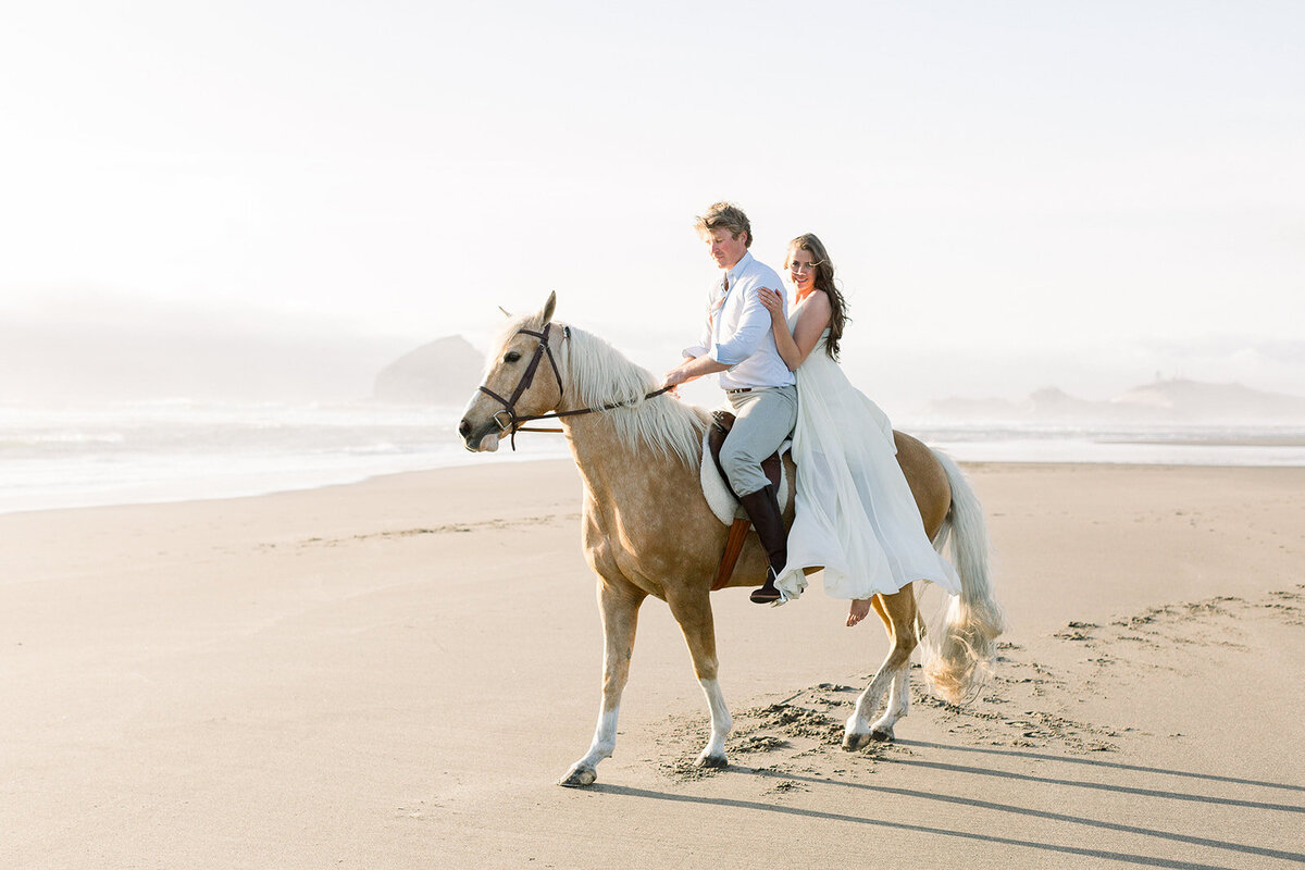 western horse engagement sessionVrJ1x575712008x