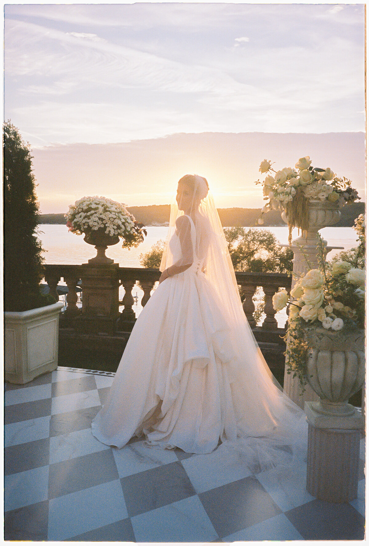 golden hour champagne ivory stone manor wedding lake geneva-108