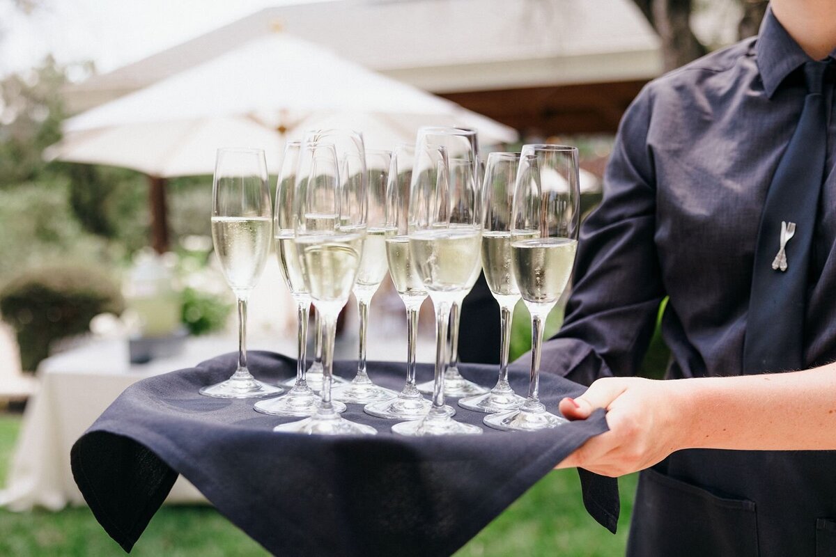 champagne-greeting