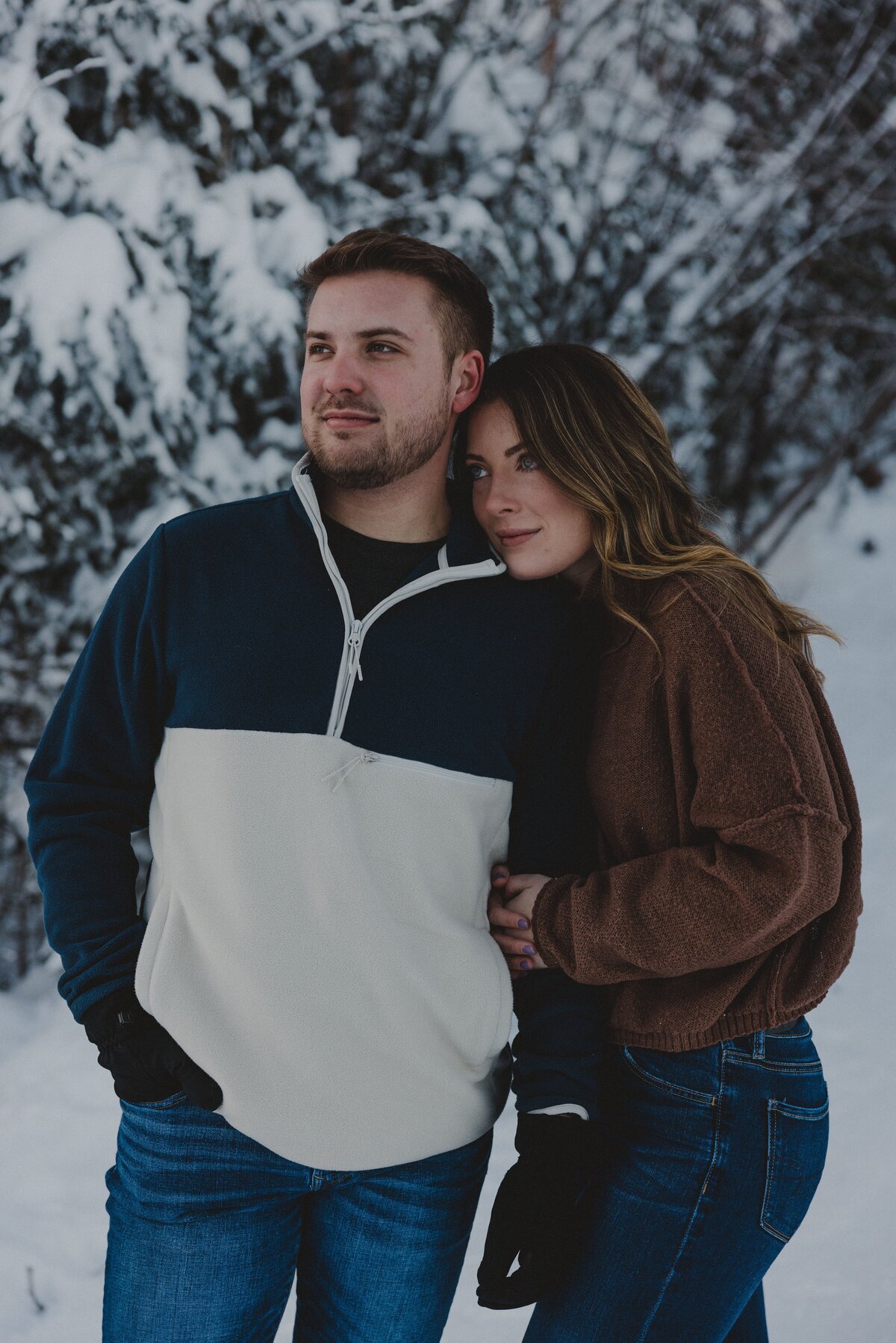 177AlaskaEngagementJessica & Daniel