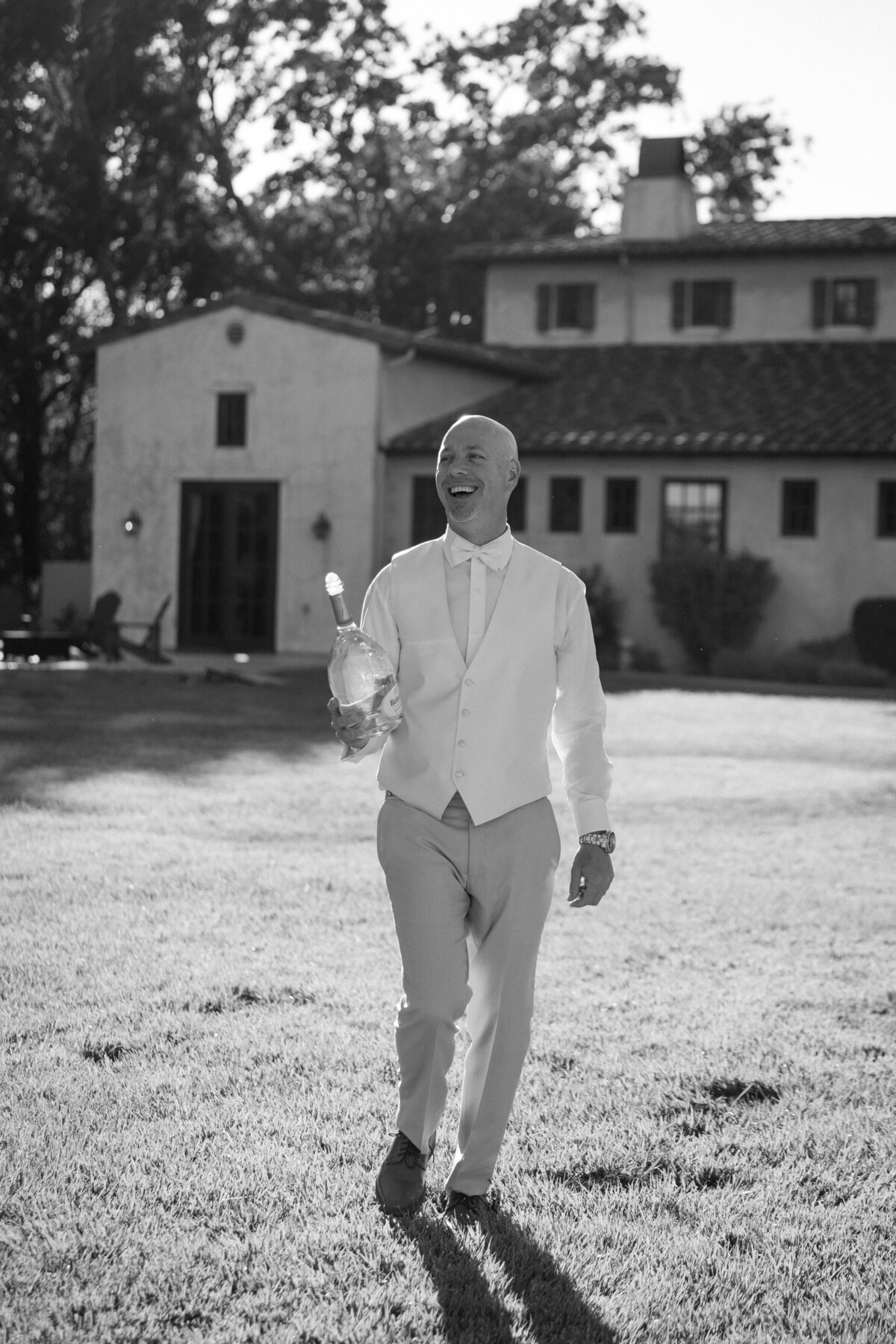 NatalieAnnSchaefer_Bay_Area_Wedding_Photographer_Villa_Colibri_Sonoma_California_Backyard_Wedding-51