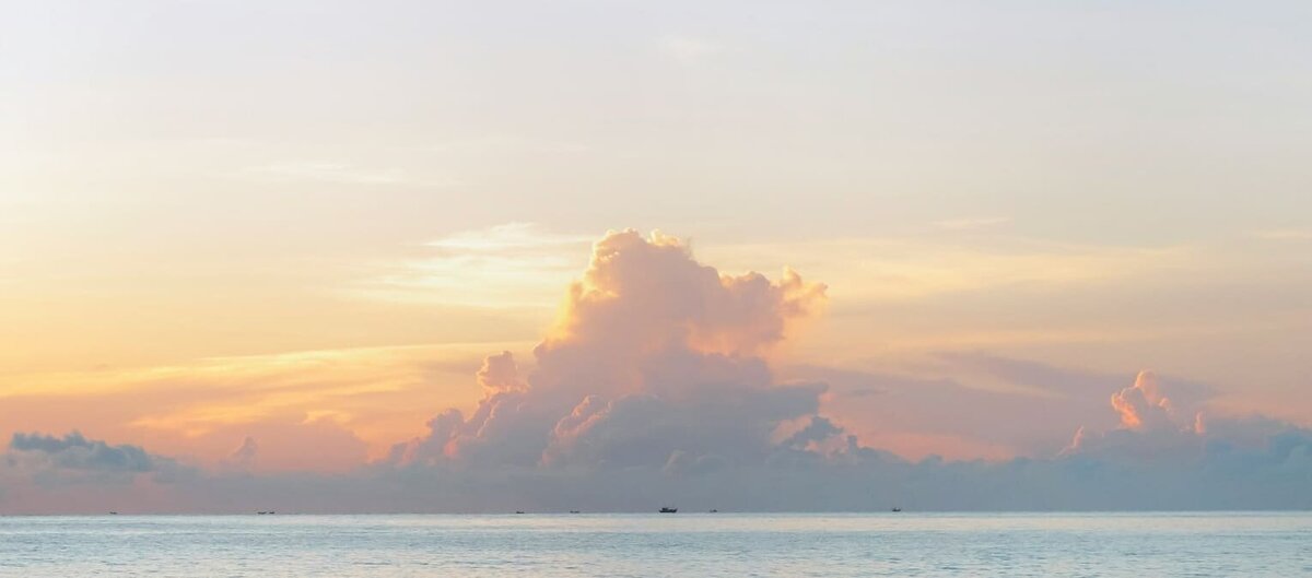 Inspiring sky background for life coaching and personal growth