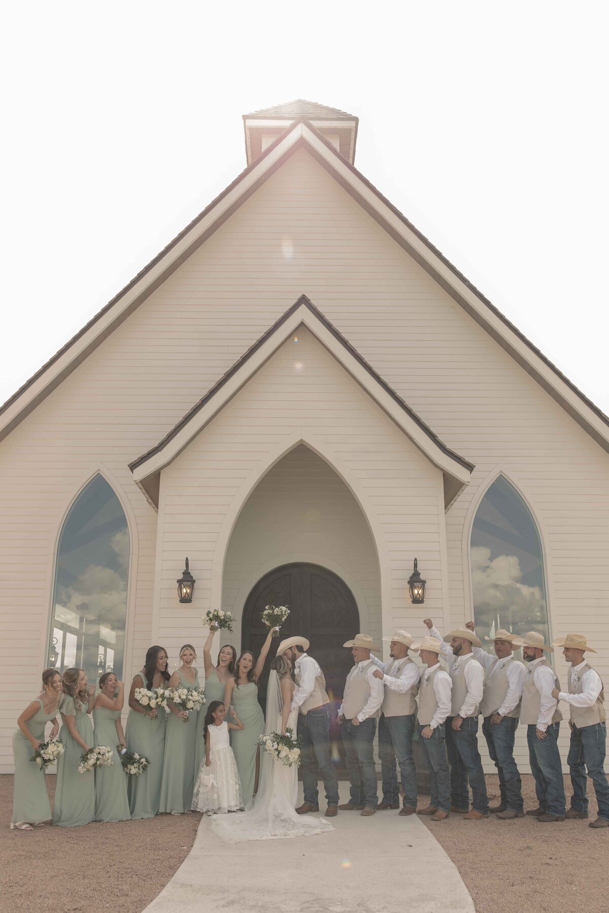 Dakota&Hope'sSneakPeeks-courtneyagaryphotography-28