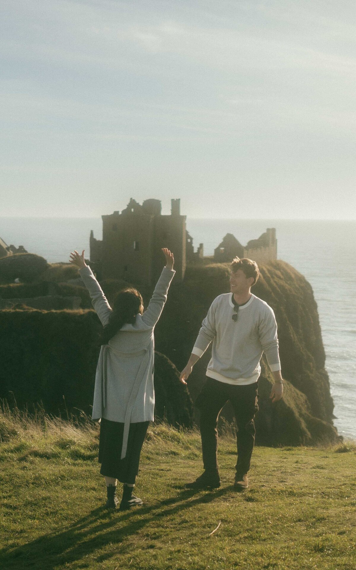 SecretProposal-TheSwiechs-Brandon&McKennaDunnotarCastleScotland-34