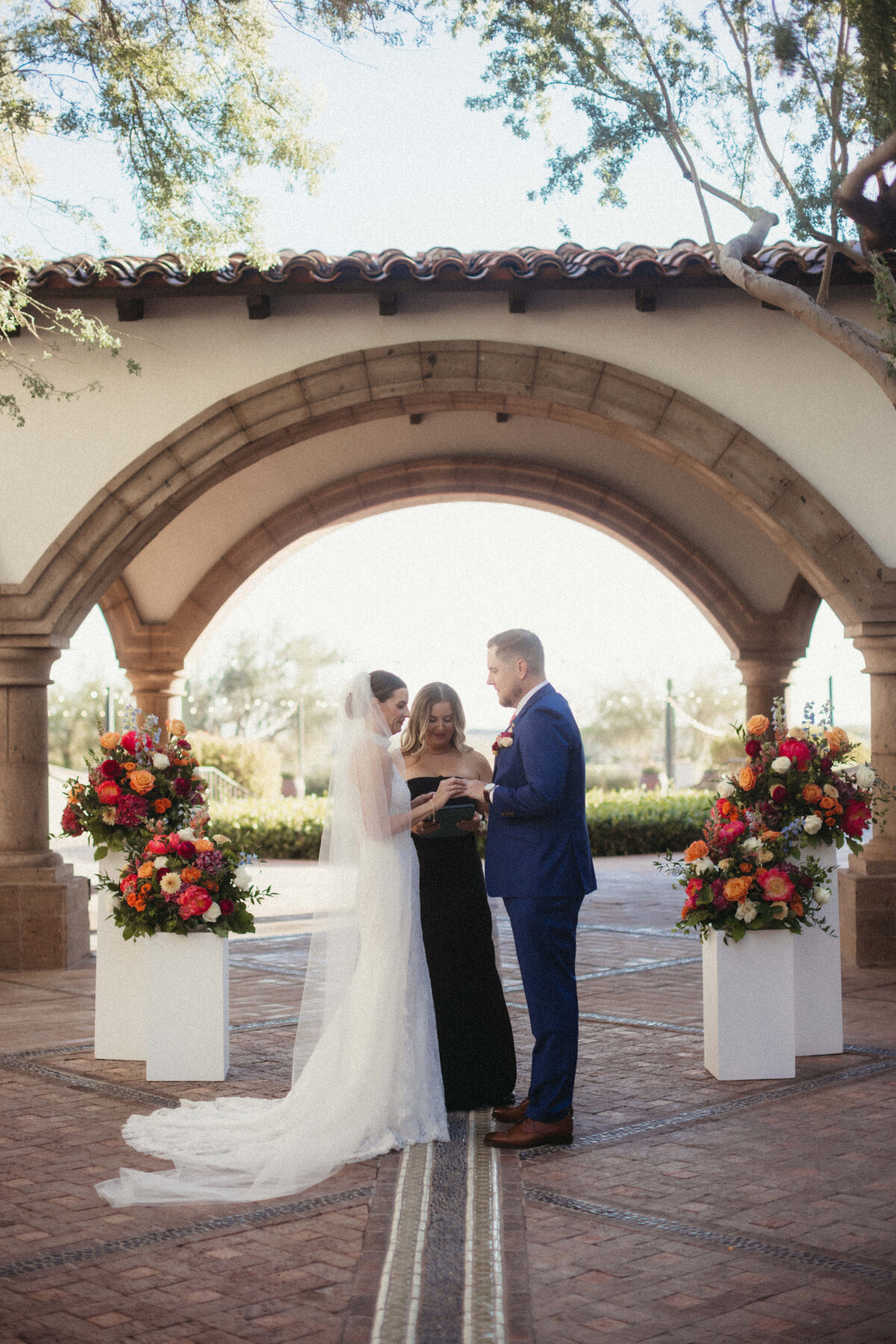 Sarah & Steven Wedding Sneak Peeks-207