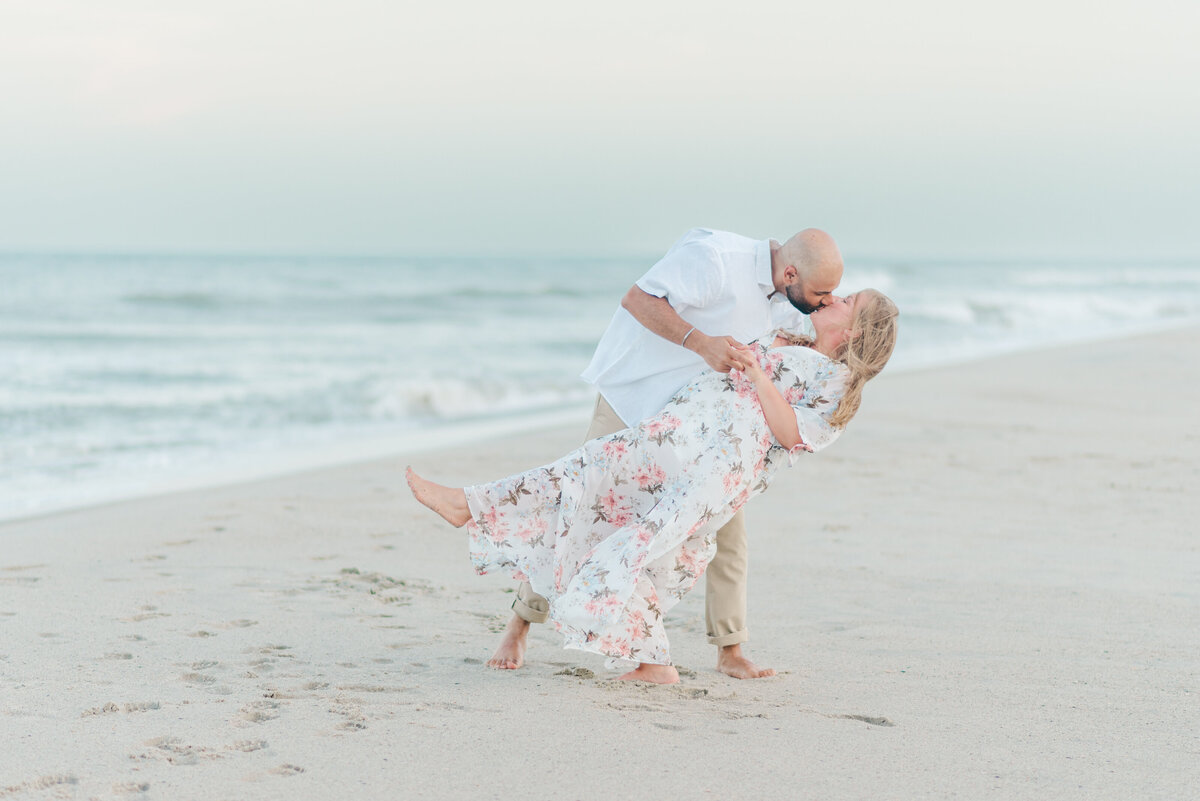 couples engagment photos in wilmington, nc