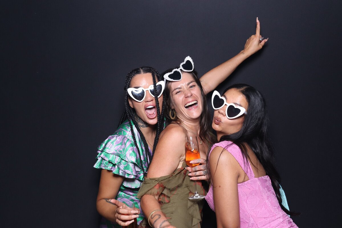 photobooth_london_essex_weddings_4