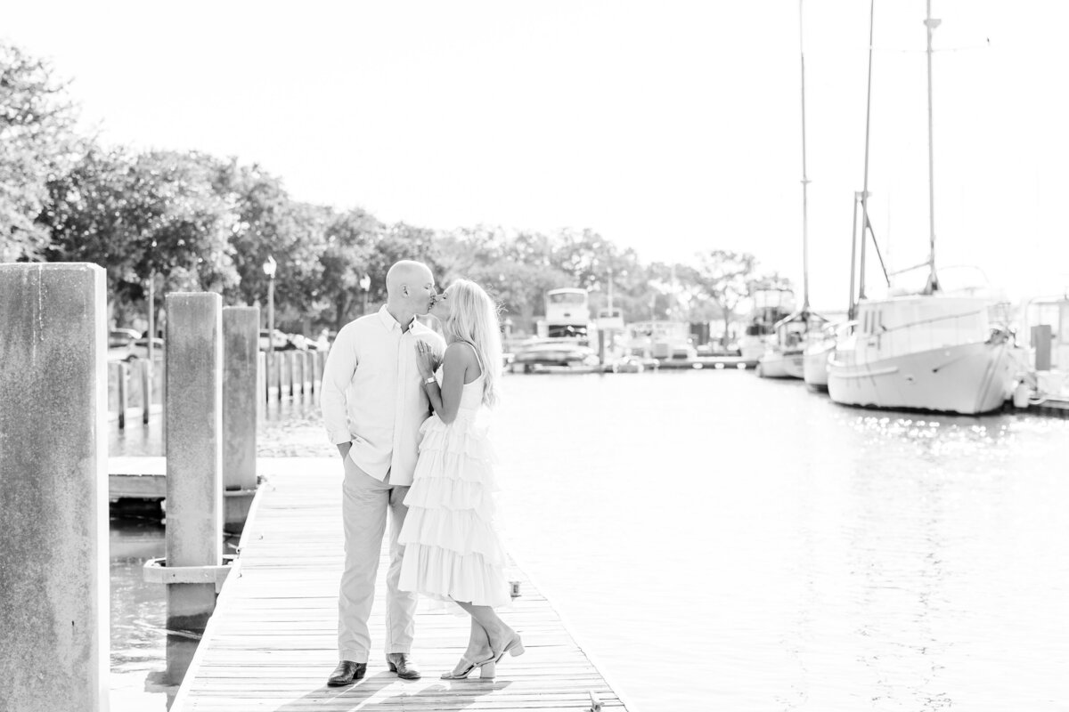 lauryn___clay_beaufort_engagement_session-100
