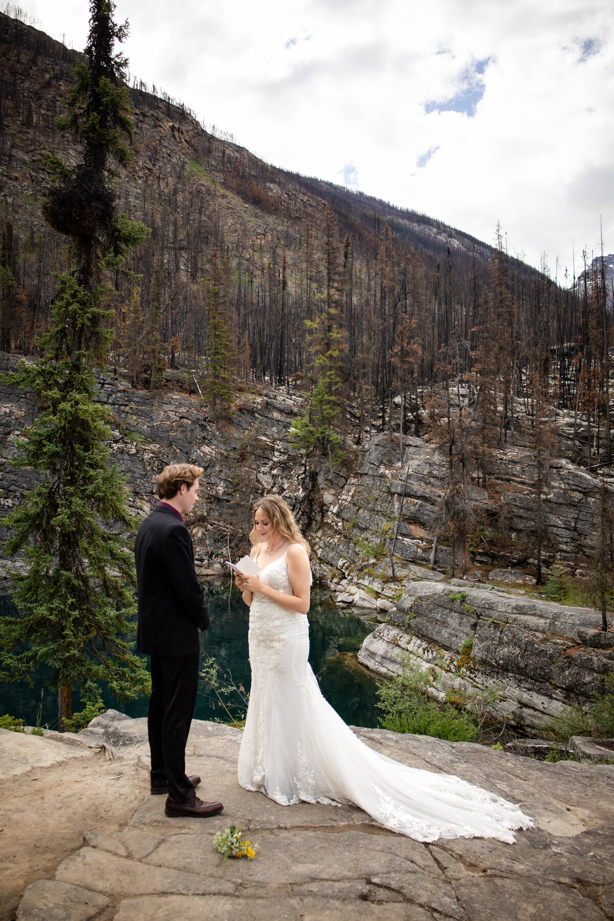 KMPhotography_T&CJasperElopement9