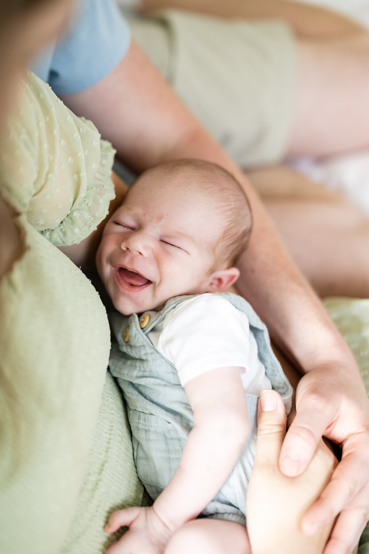 in-home-newborn-photo-shoot-1