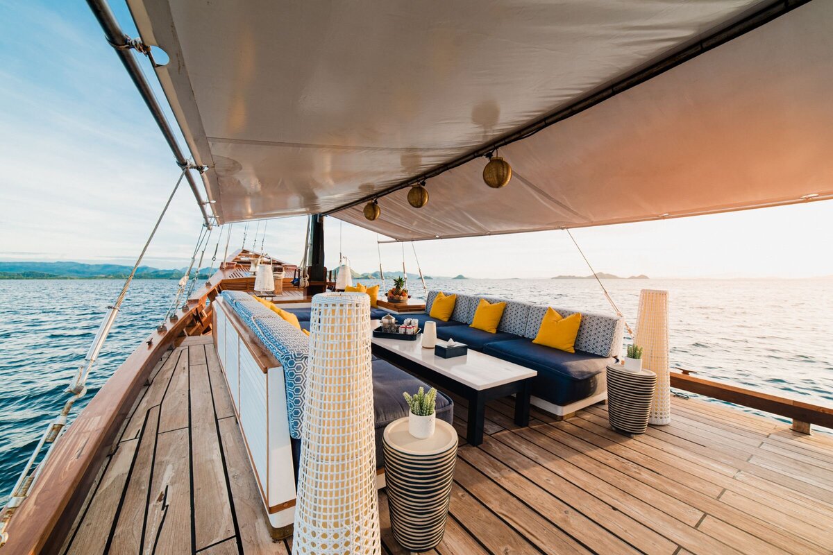 Samara-II-Luxury-Yacht-Indonesia-2