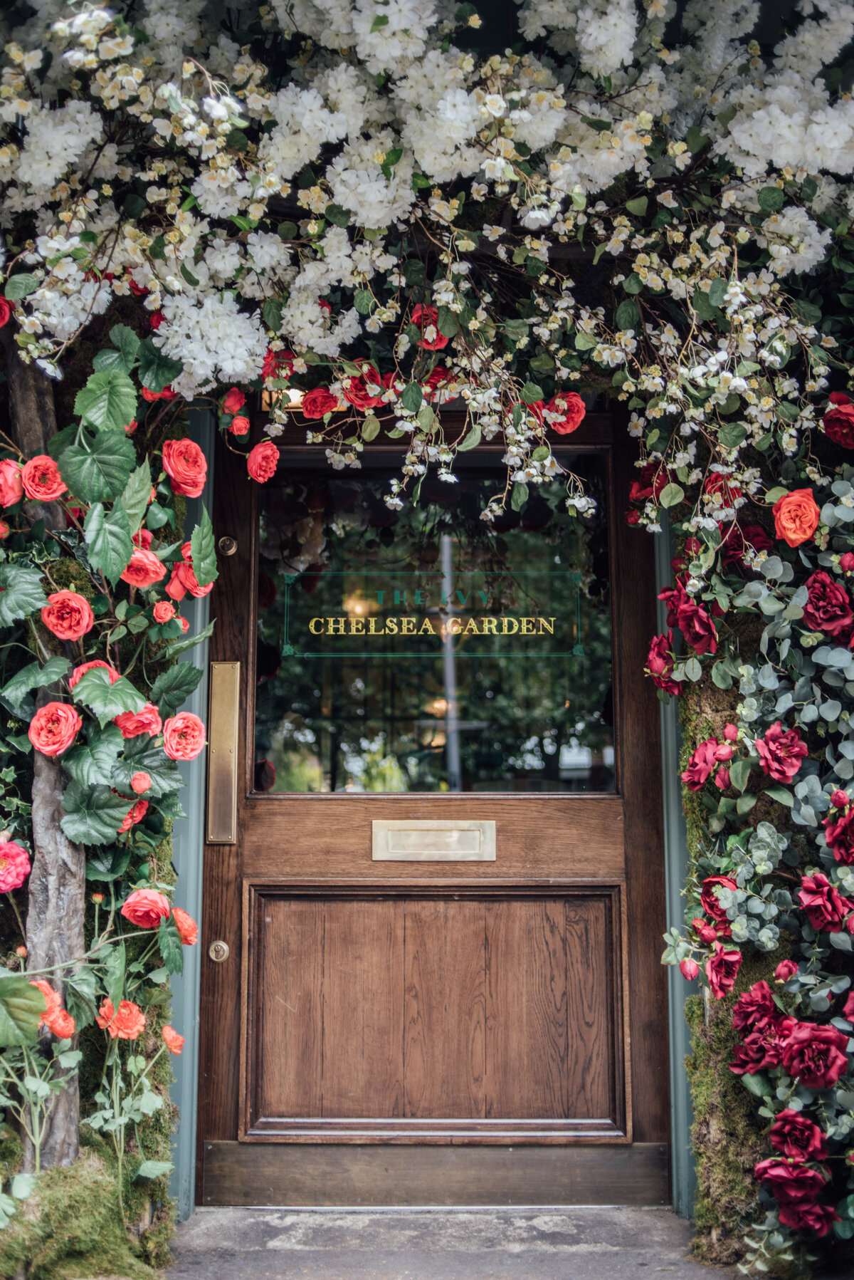 The doorway to The Ivy Chelsea Garden taken by London Wedding Photographer Liberty Pearl
