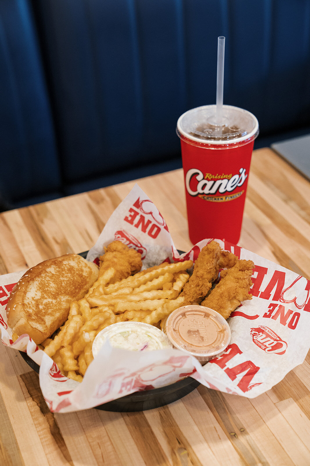 LaurenSchoepferPhotography_RaisingCanesLutzGrandOpening-64_websize