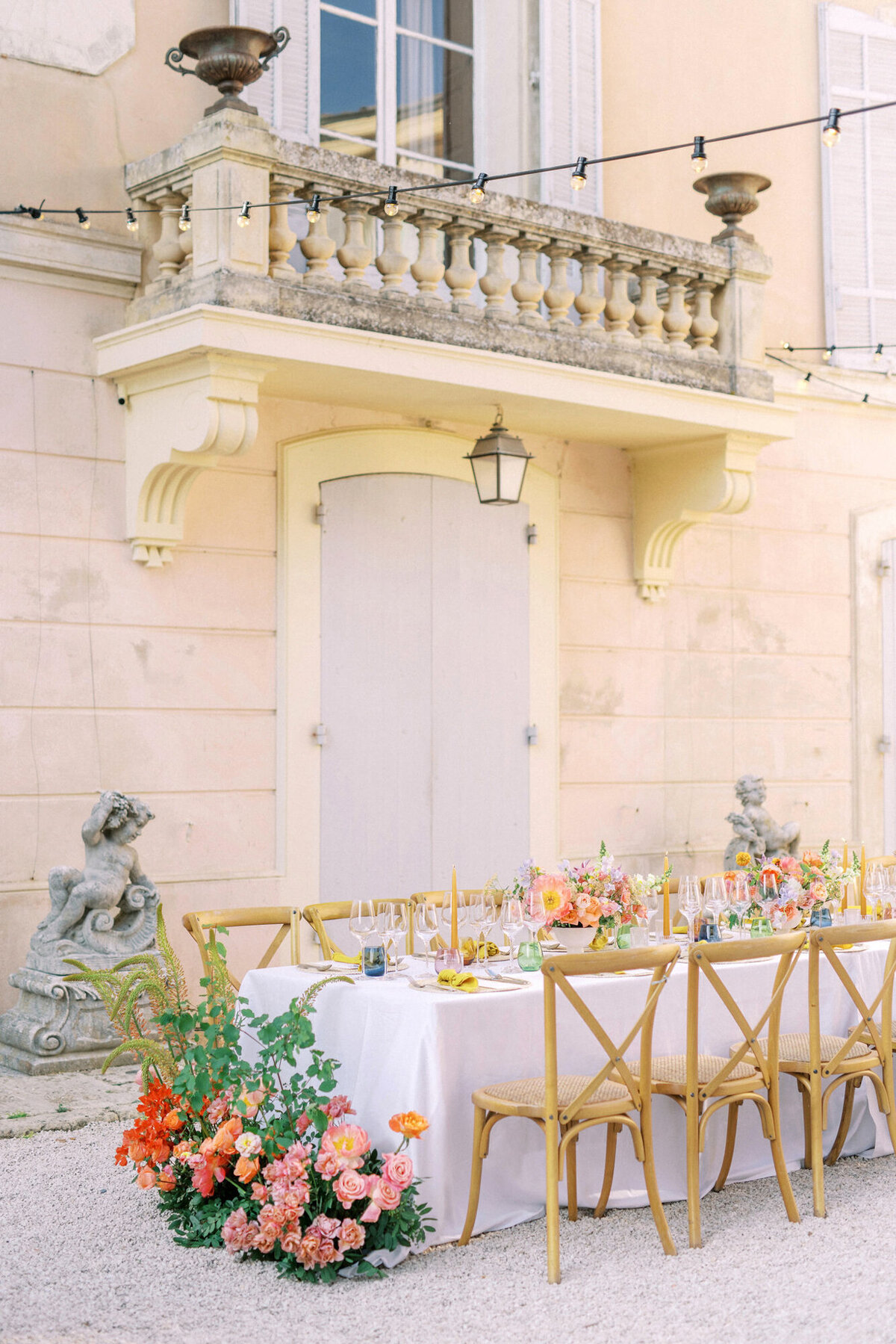 Maïlys Fortune Photography Husband Wife Wedding Weddings Photography France Switzerland Italy Timeless Dreamy Imagery Bilingual French English Destination Weddings Destination Wedding Provence French Riviera Paris Lake Como Tuscany76