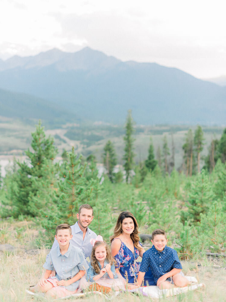Dani-Cowan-Film-Photography-Breckenridge-Keystone-Colorado-Family-Vacation-Photoshoot157