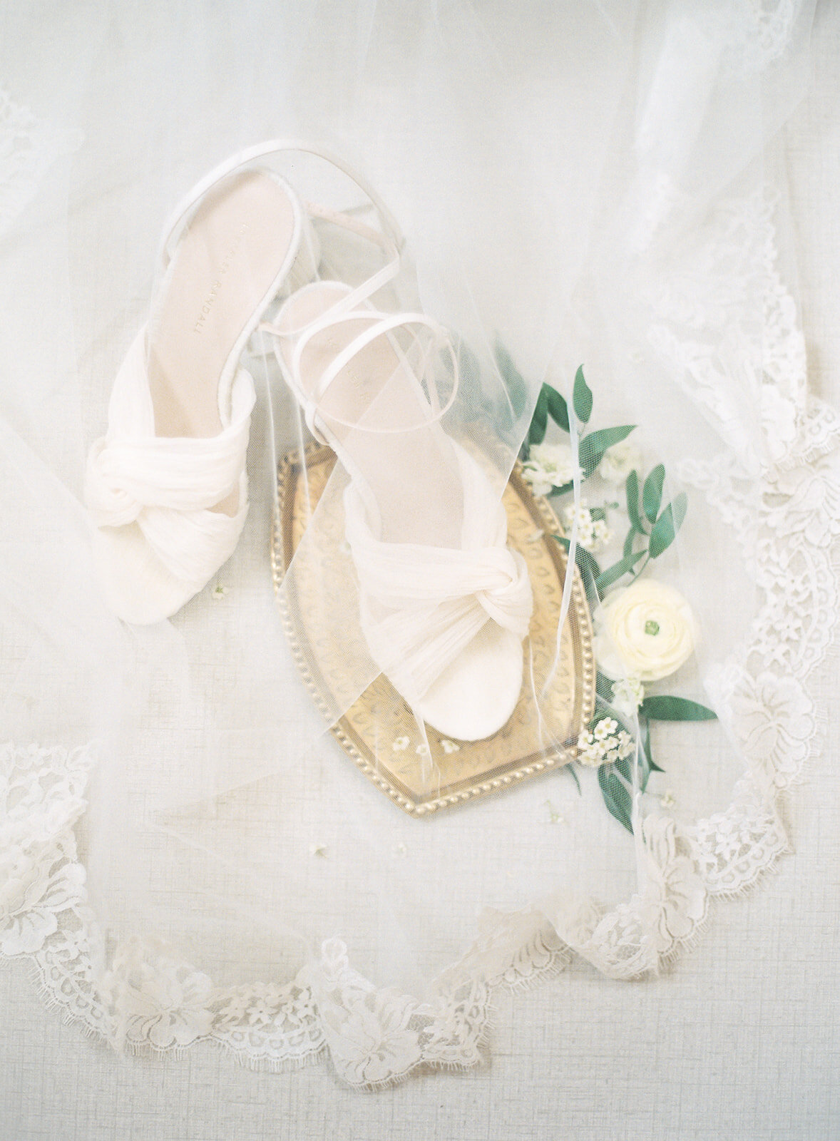 Lauren x Kevin_ Telluride Wedding by Alp & Isle_ Preparations-24