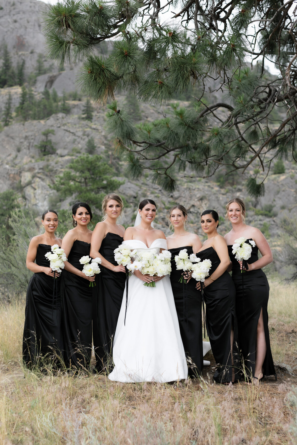 MeghanHemstra-Romantic-Hatley-Castle-Wedding-44