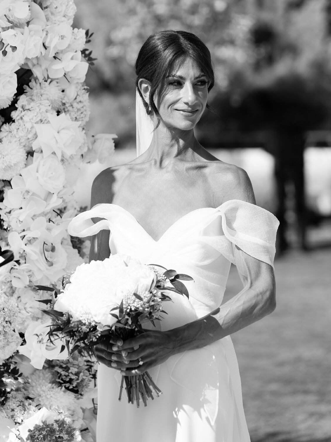 Black-Tie-Wedding-at-Four-Seasons-and-Vouliagmeni-Lake-040