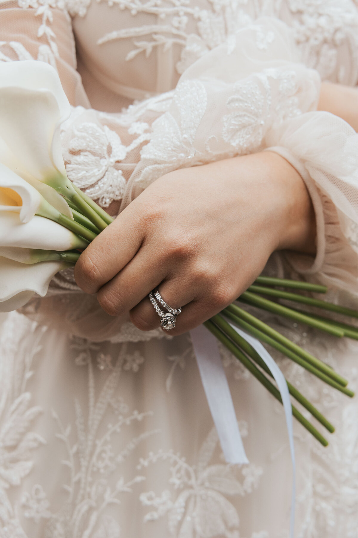 detail shot of a brides hand