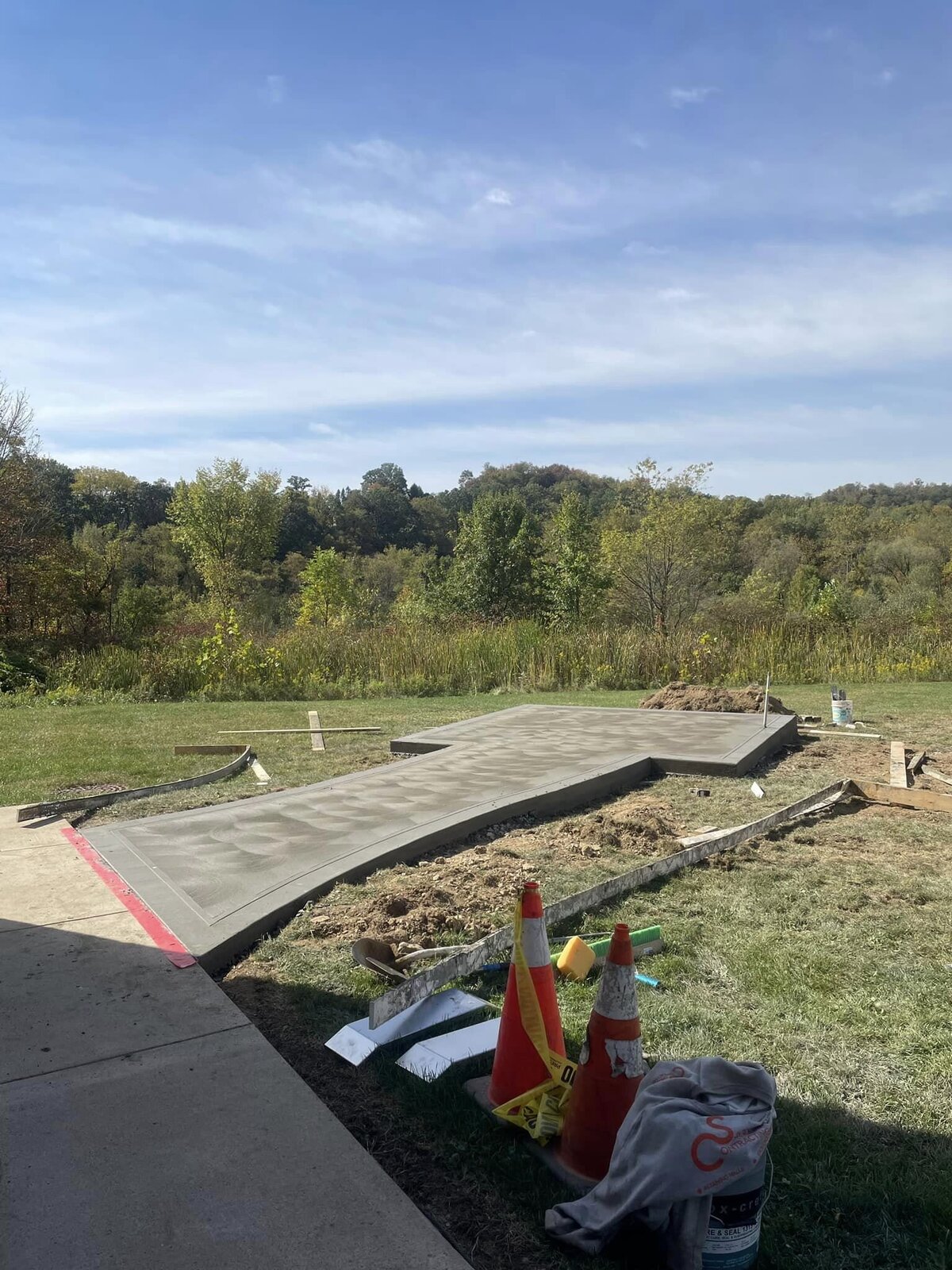 gazebo-cement-patio