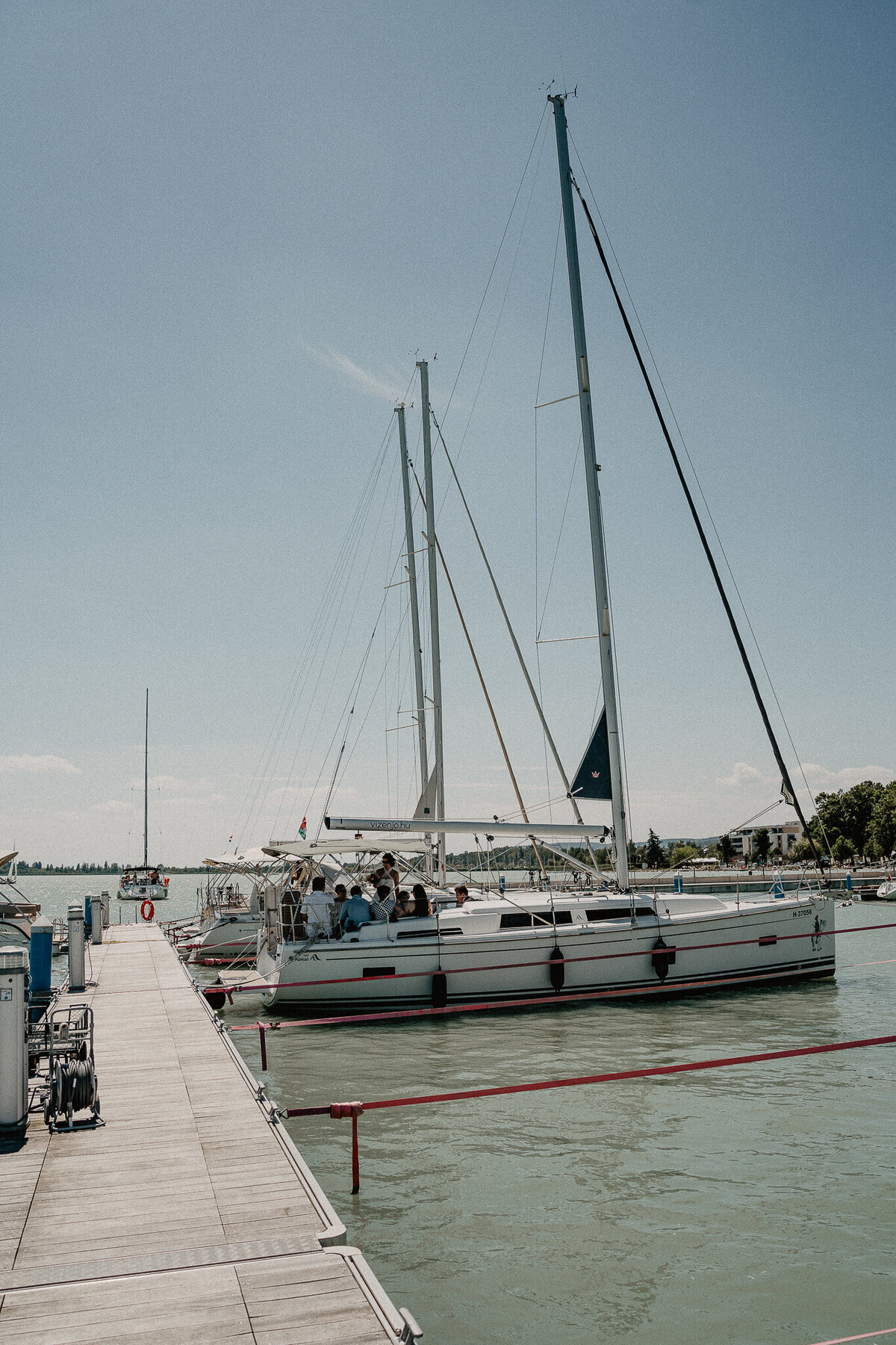 blanka_katko_boat_wedding_balaton_photograper-4