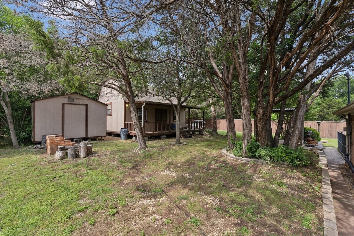 6419_shadow_lane_dallas_tx_detached_workshop_and_shed_-_wooded_backyard_escape_-_haven_realty_group