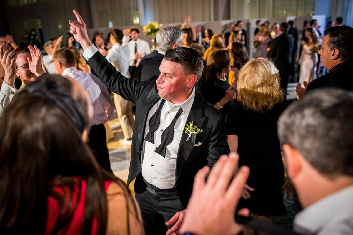 curtis-atrium-wedding-19