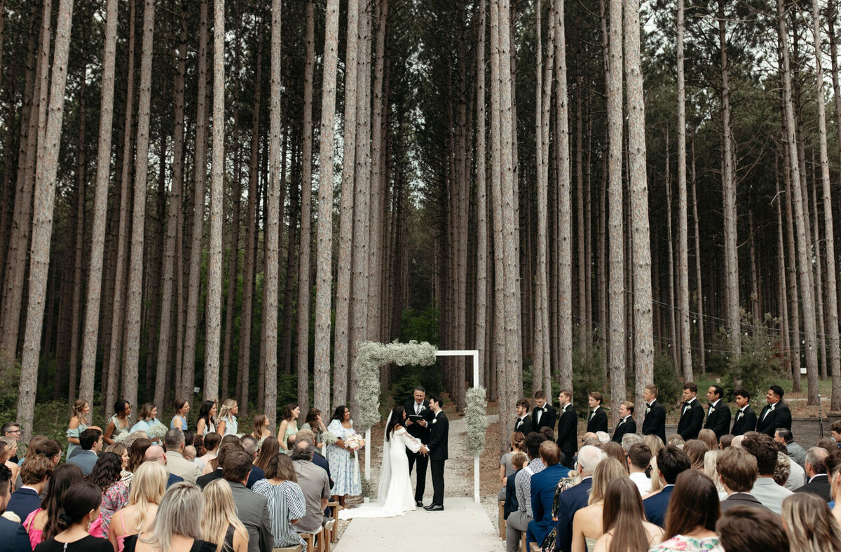 Pinewood Events - Minnesota Modern Nature Inspired Venue - @shantstclair - 3