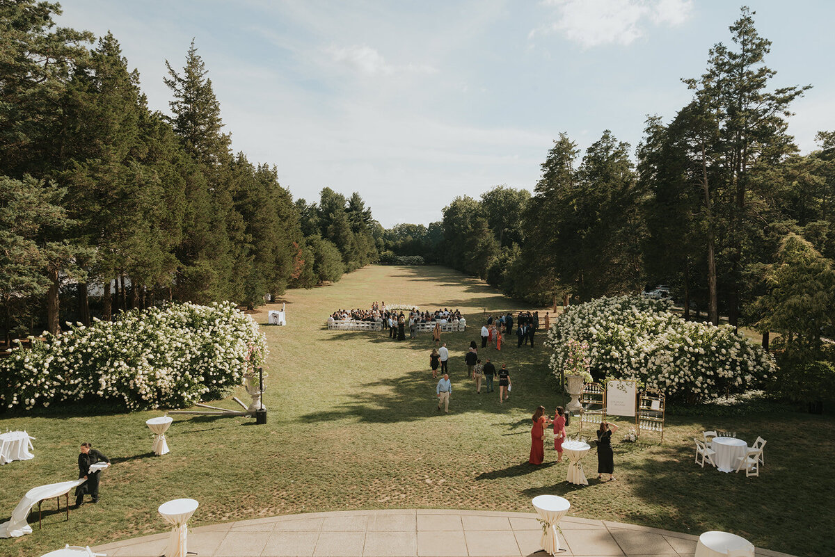 MODERN-GARDEN-MANSION-SUMMER-WEDDING-LINDSAY-BESNIK_PHOTOS_BY_MARIA_B_LUNG_0179