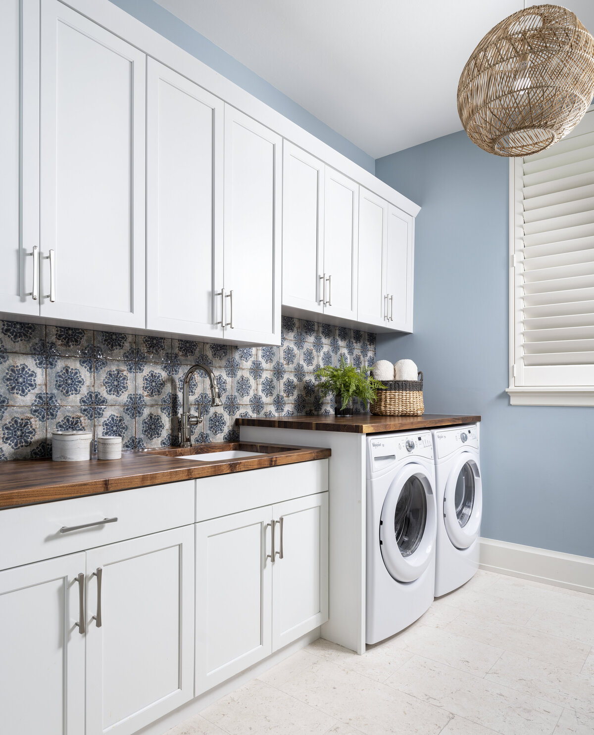 720 Park Shore Dr Naples FL-print-005-001-Laundruy-3393x4200-300dpi