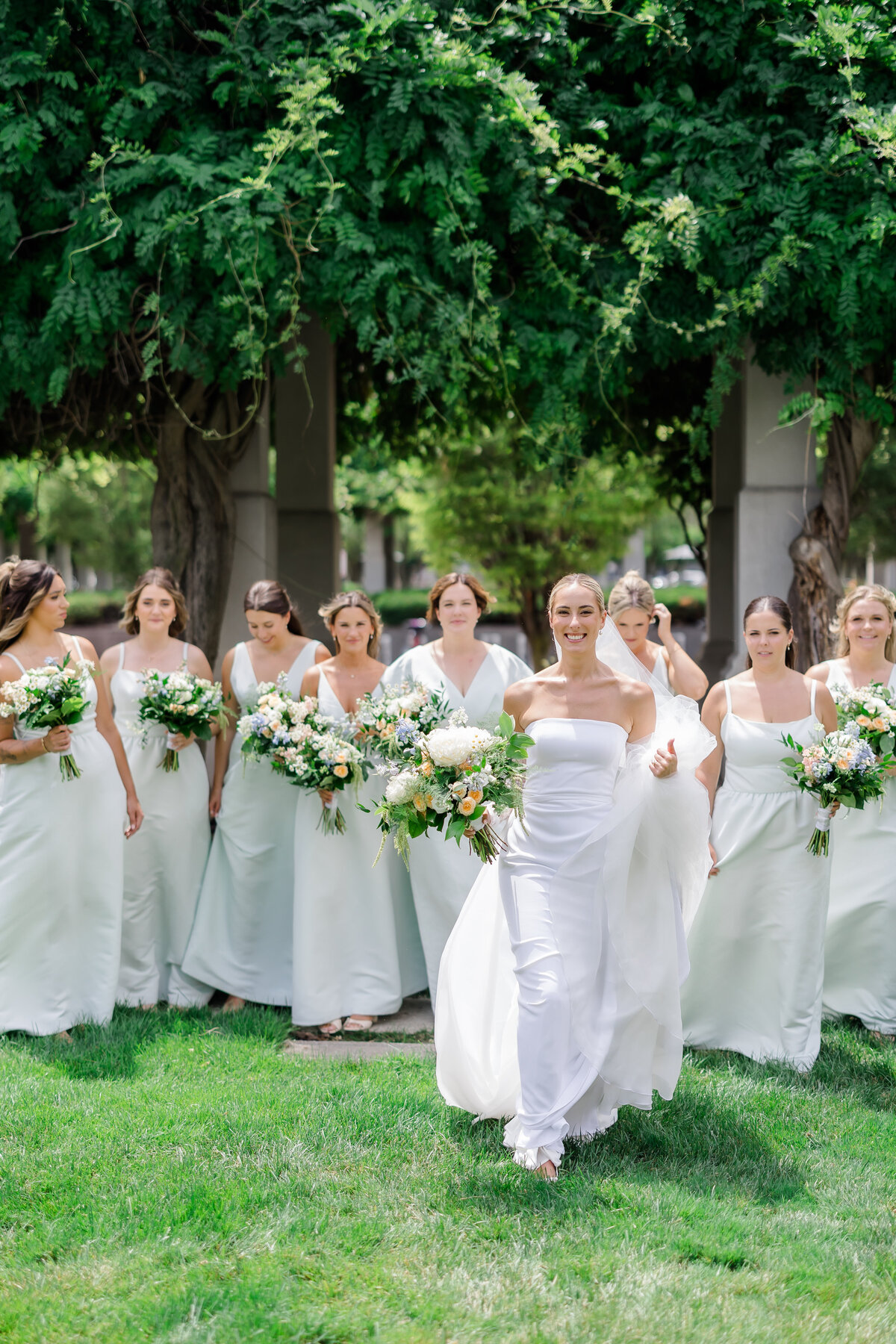 kasia-sickau-photography-wedding-photographer-hannah-and-TJ-the-grand-ballroom-covington-ky-570