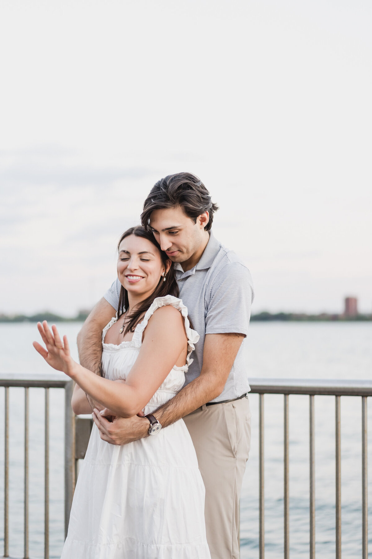 Chic-Detroit-Engagement-Session-Stylish-Natural-Photography13