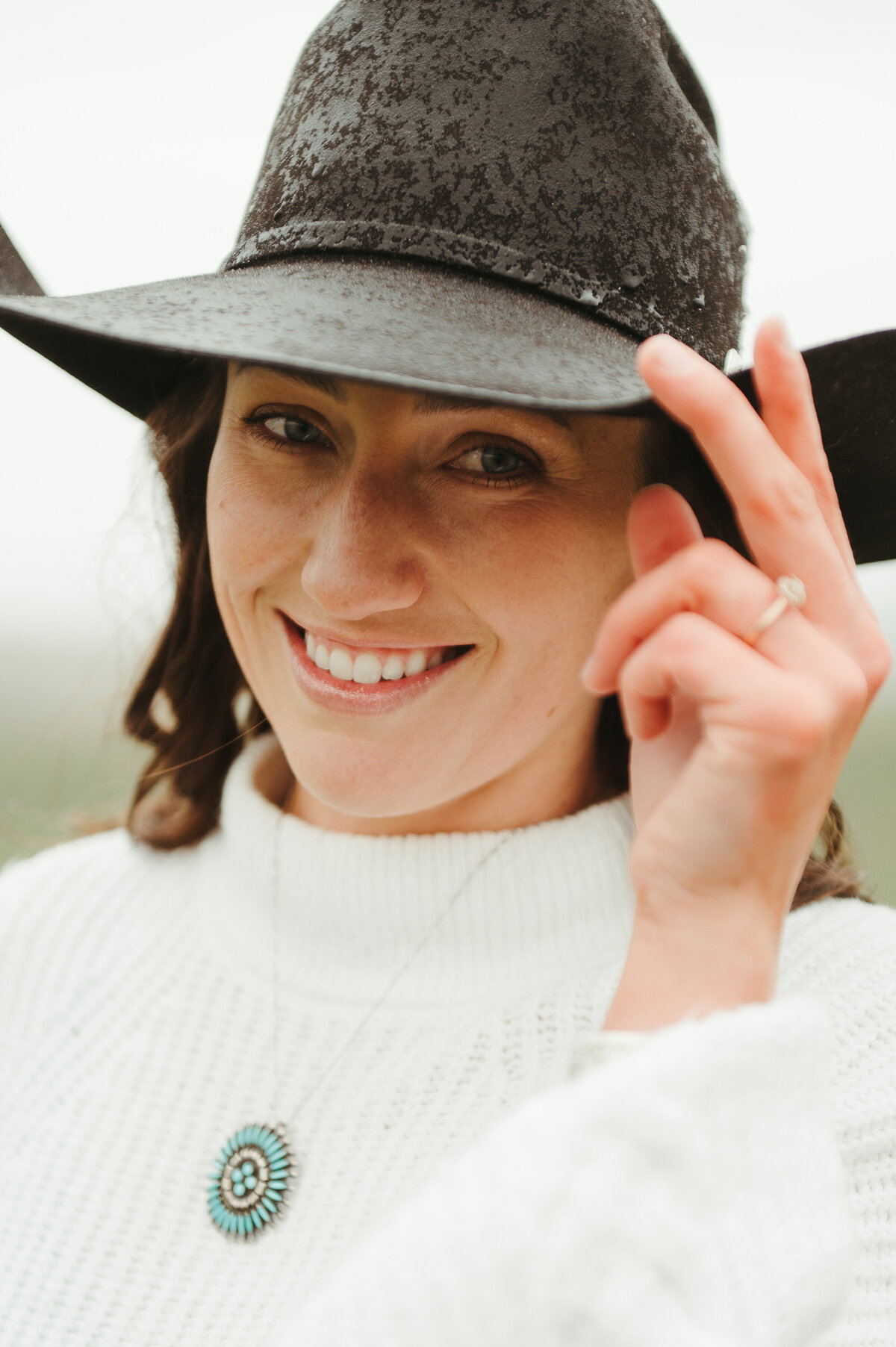 presley-gray-photo-montana-western-style-engagement-3666