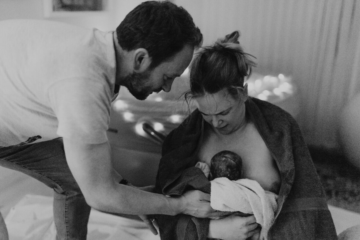 birth-photographer-doula-buckinghamshire-15
