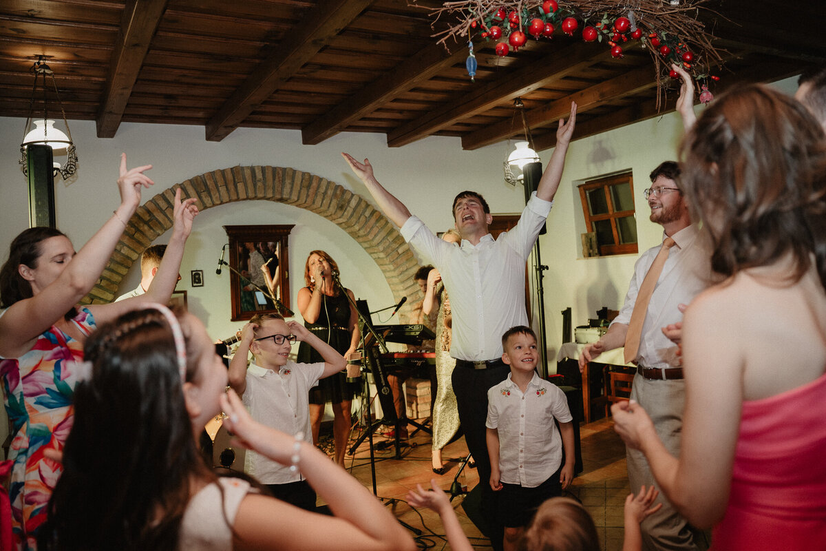 british-hungarian-wedding_byblankakatko-55