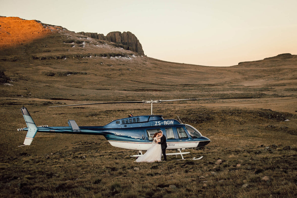 africa-helicopter-elopement-photographer-09