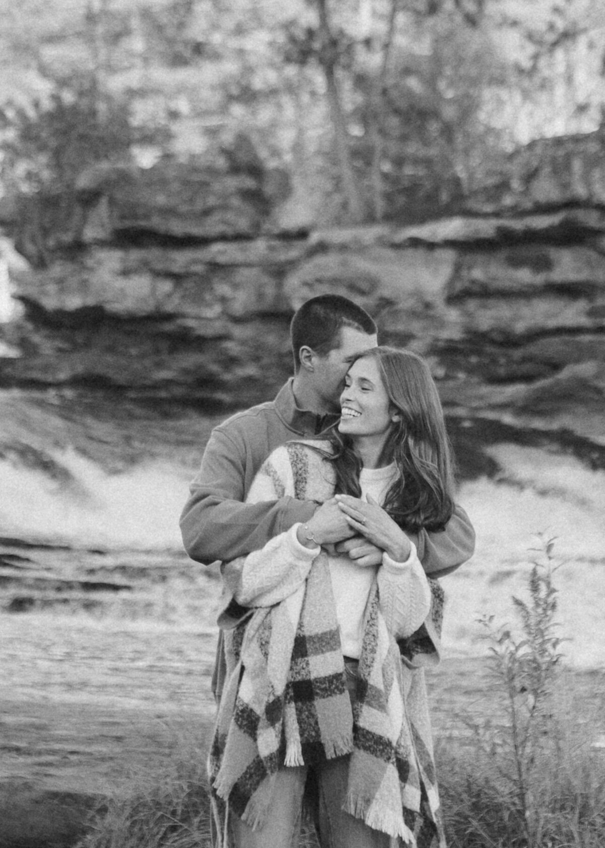 L&S - Minneapolis Minnesota Engagement Photographer-6