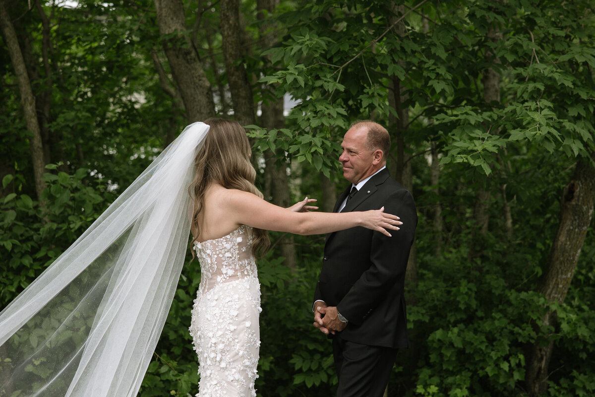 RevelWoodsPhoto-JensenPreviews-3981