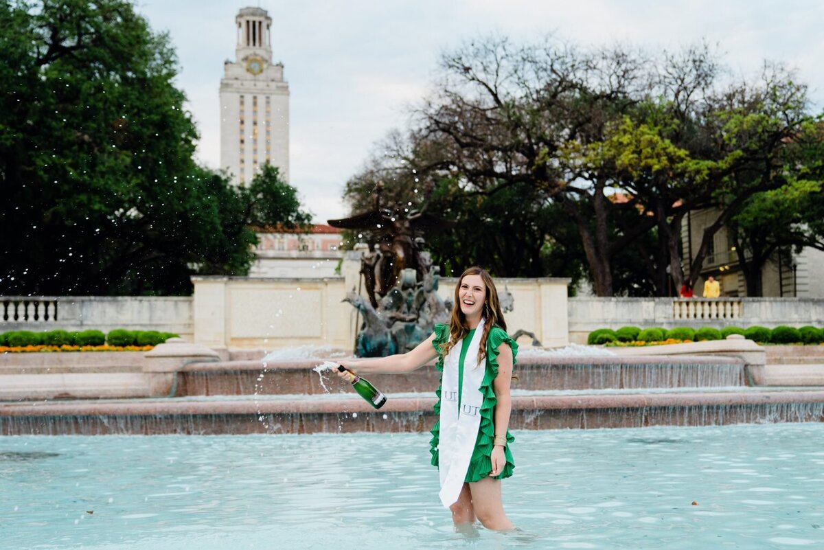 210417-karley-UT-Grad-2021-003-1535x1024