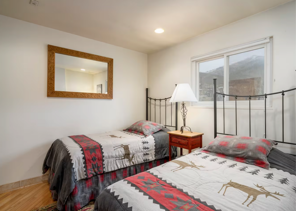 STEAMBOAT 2 BED_2 BATH 9