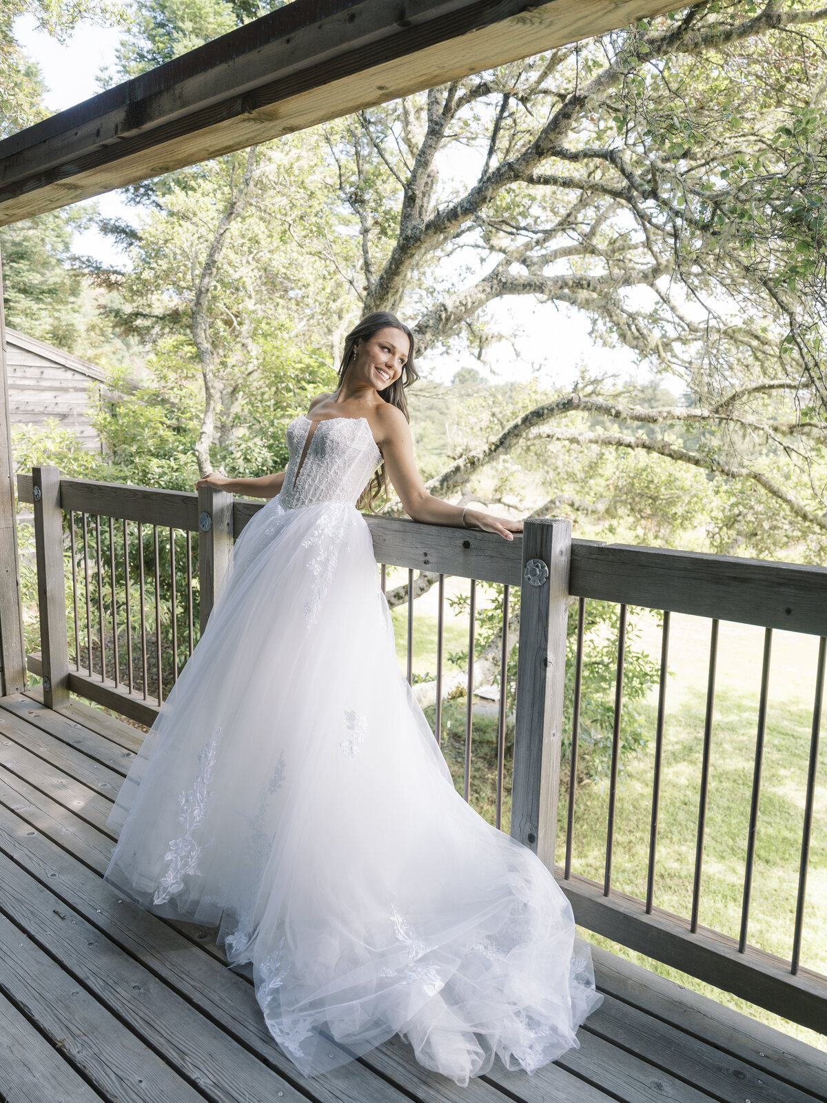 Ally&MishaWeddingSneaks-12