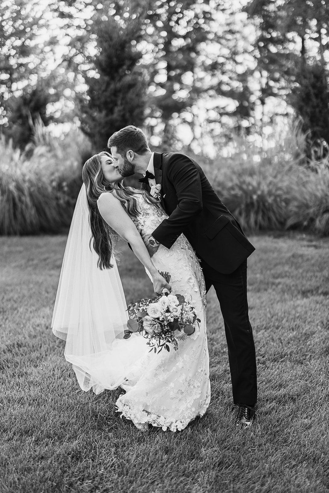 Best Cleveland Luxury Wedding Photographer LIndsey Ramdin LAR Weddings Pittsburgh Wedding Photographer Ohio Romantic Weddings83