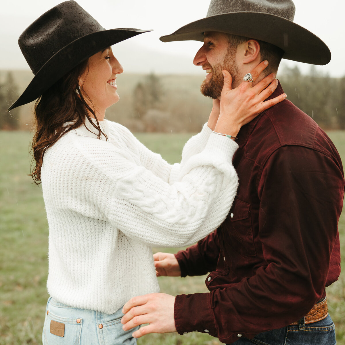 presley-gray-photo-montana-western-style-engagement-3870