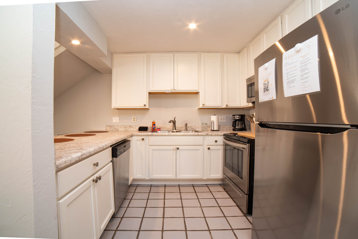 Kitchen (2)