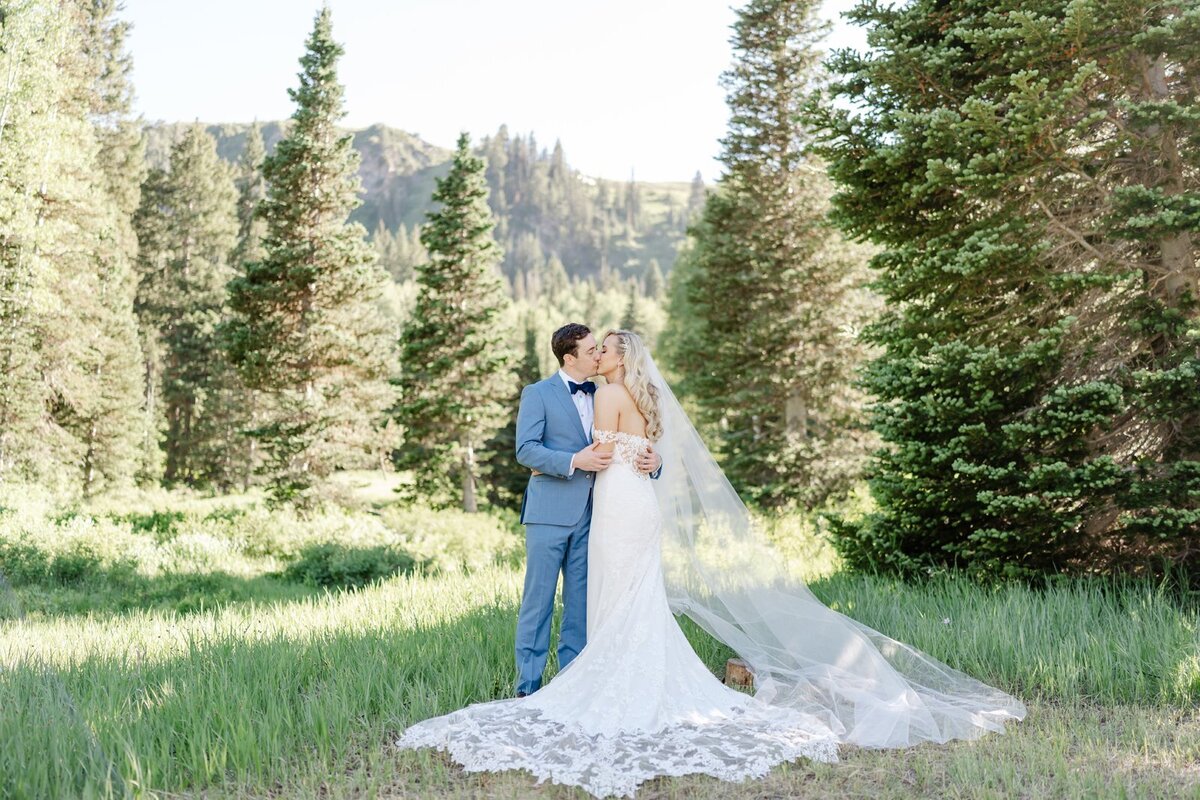deer-valley-mountain-summer-wedding-logan-walker-423L-2286