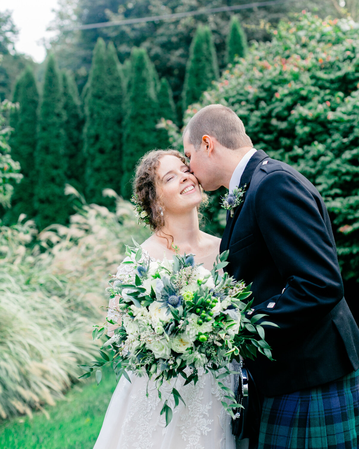 CottageFlowers_CeliaRagonesePhoto_Alison_Scott4x5-1182