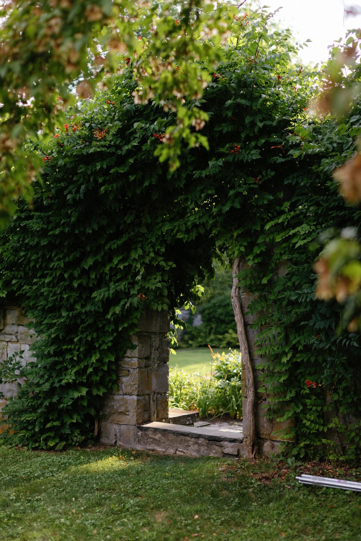 Troutbeck_NY_wedding_LevKuperman_01