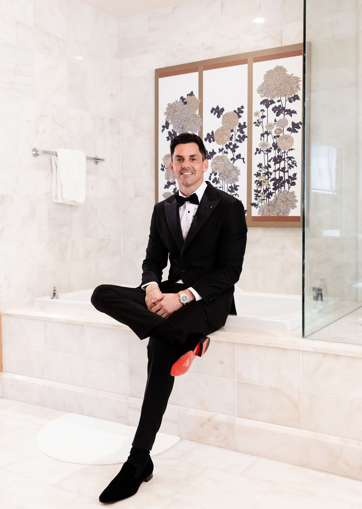 11riskyexposure_alexis-tyler_las-vegas-elopement-photography