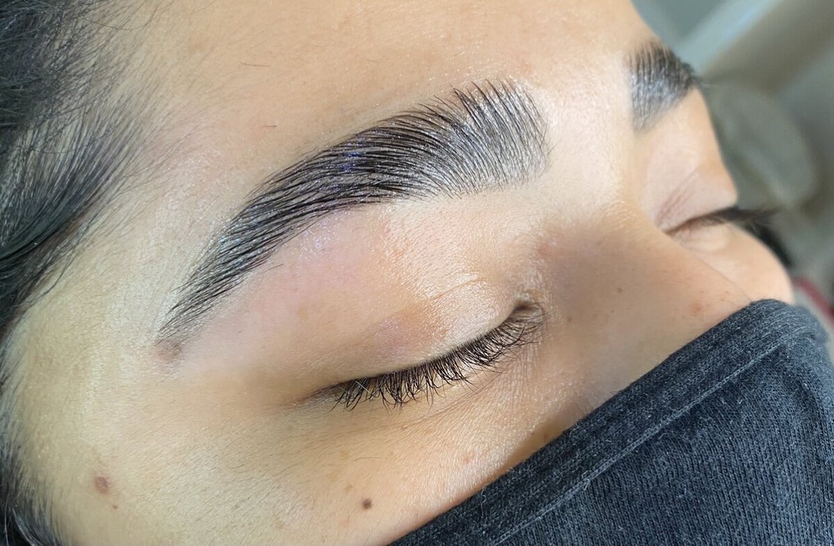 Brow Services at ana artistry
